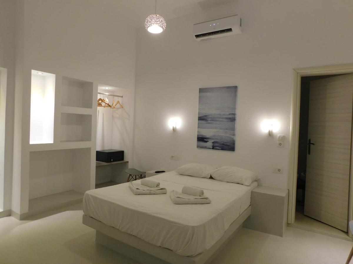 Calm Center Rooms 费拉 外观 照片