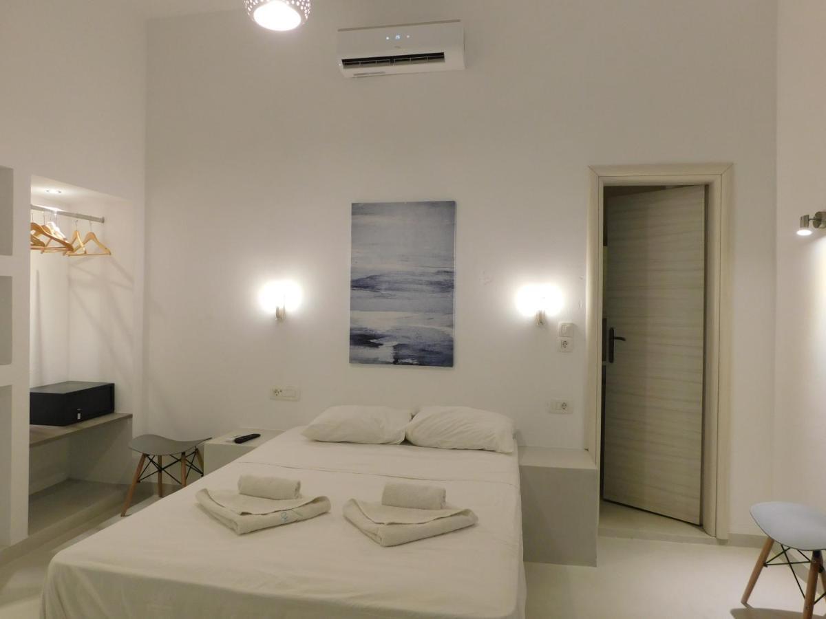 Calm Center Rooms 费拉 外观 照片